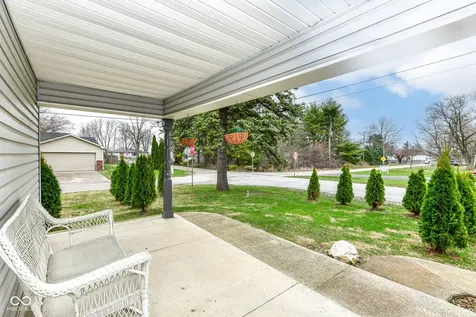 207 Linville Avenue Whitestown IN 46075