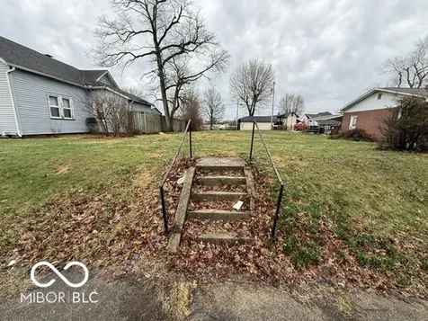 323 E Kruzan Street Brazil IN 47834