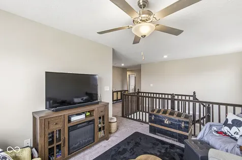 1225 S Aberdeen Drive Franklin IN 46131