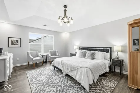 1225 S Aberdeen Drive Franklin IN 46131