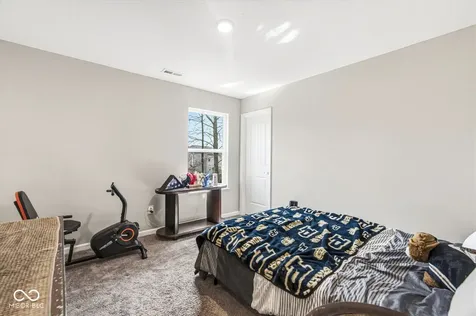 1225 S Aberdeen Drive Franklin IN 46131
