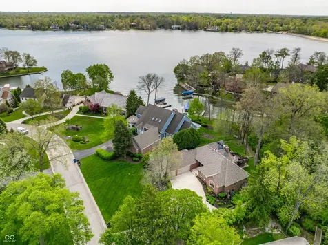 8613 Seaward Lane Indianapolis IN 46256