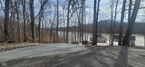 2530 S Glen Cove Martinsville IN 46151