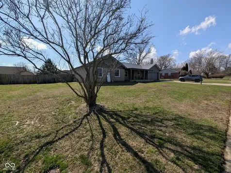 645 Parkeway Drive Rockville IN 47872