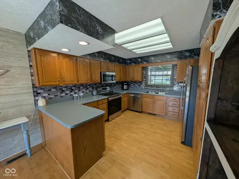 645 Parkeway Drive Rockville IN 47872