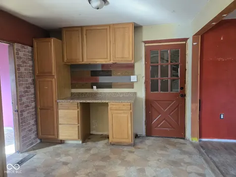 2005 Blue Ridge Drive Terre Haute IN 47802