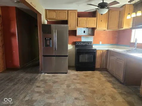 2005 Blue Ridge Drive Terre Haute IN 47802