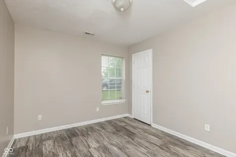 10211 Gate Drive Indianapolis IN 46239