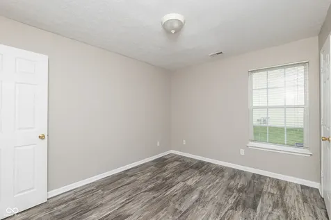 10211 Gate Drive Indianapolis IN 46239