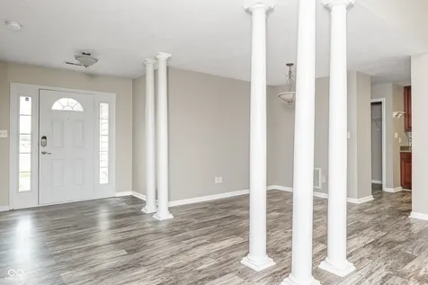 10211 Gate Drive Indianapolis IN 46239