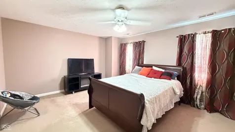 939 Prestwick Place Indianapolis IN 46214
