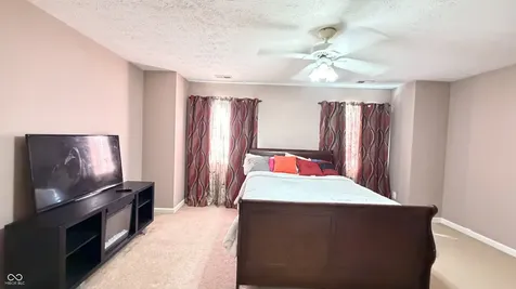 939 Prestwick Place Indianapolis IN 46214