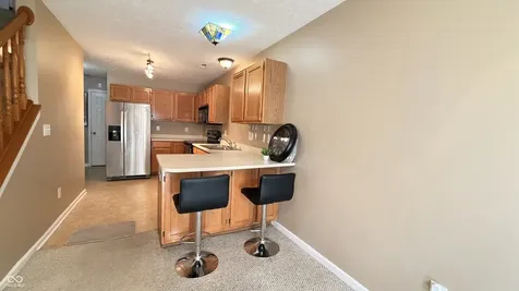 939 Prestwick Place Indianapolis IN 46214