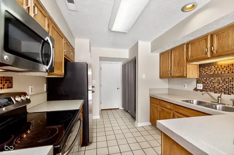 4775 Stansbury Lane Indianapolis IN 46254