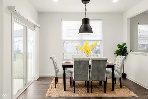 15469 Eastpark Circle W Fishers IN 46037