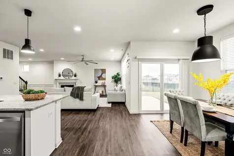 15469 Eastpark Circle W Fishers IN 46037