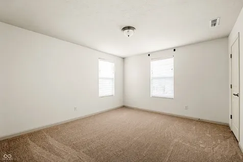15469 Eastpark Circle W Fishers IN 46037