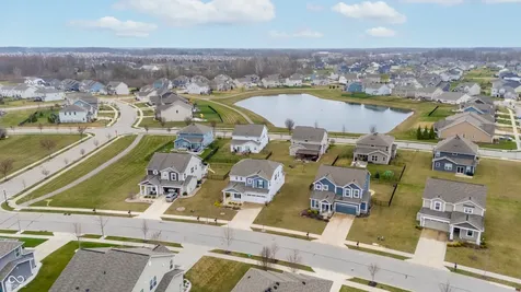 15469 Eastpark Circle W Fishers IN 46037