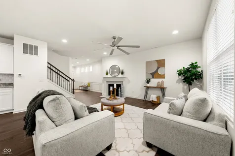 15469 Eastpark Circle W Fishers IN 46037