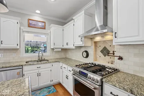 9986 Springstone Road Fishers IN 46055