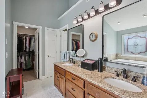 9986 Springstone Road Fishers IN 46055
