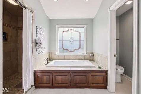 9986 Springstone Road Fishers IN 46055