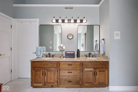 9986 Springstone Road Fishers IN 46055