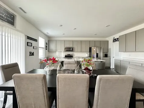 2698 Nampa Drive Whitestown IN 46075