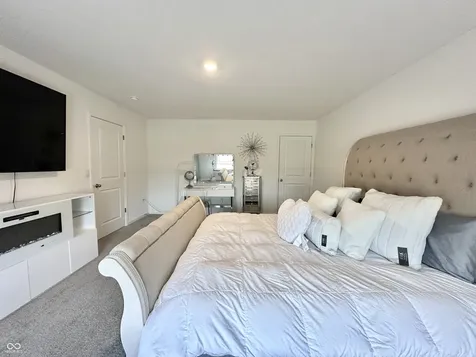 2698 Nampa Drive Whitestown IN 46075
