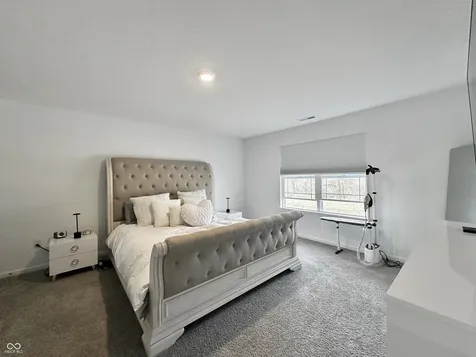 2698 Nampa Drive Whitestown IN 46075