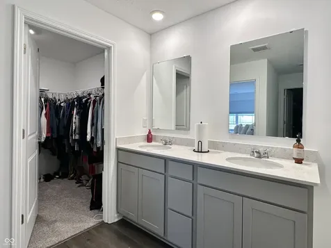 2698 Nampa Drive Whitestown IN 46075