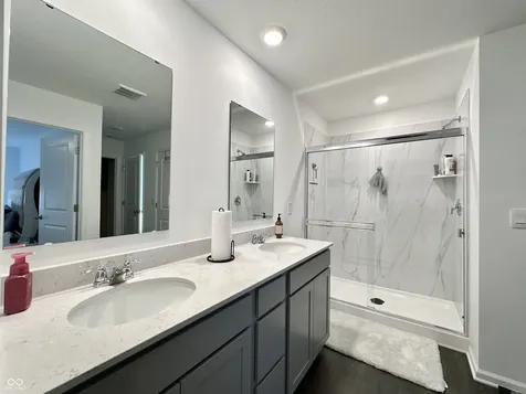 2698 Nampa Drive Whitestown IN 46075