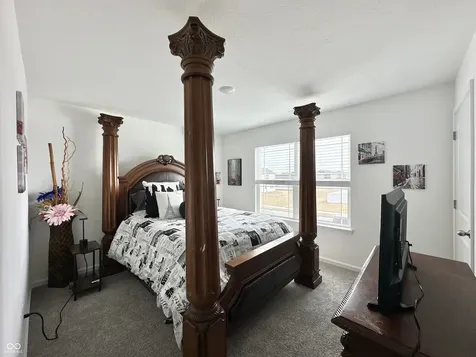 2698 Nampa Drive Whitestown IN 46075