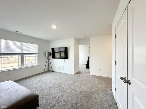 2698 Nampa Drive Whitestown IN 46075