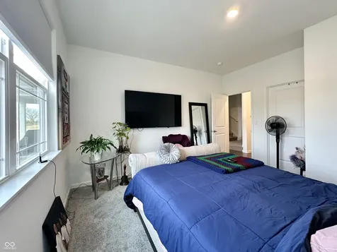 2698 Nampa Drive Whitestown IN 46075