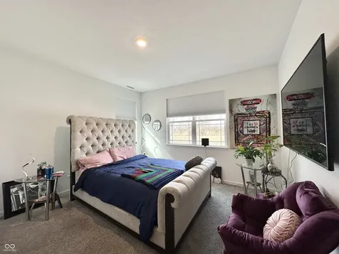 2698 Nampa Drive Whitestown IN 46075