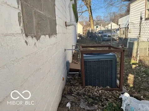 2206 W 10th Street Indianapolis IN 46222