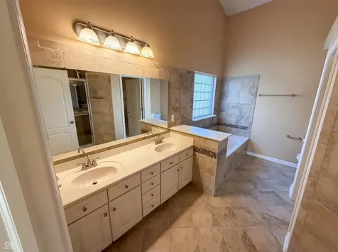 13167 Roma Bend Westfield IN 46074