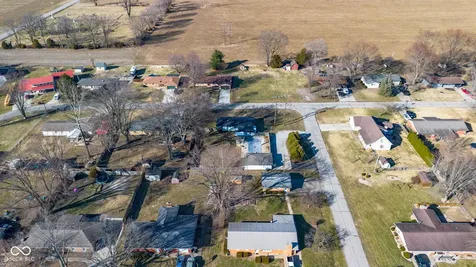 7114 S Midland Avenue Columbus IN 47201