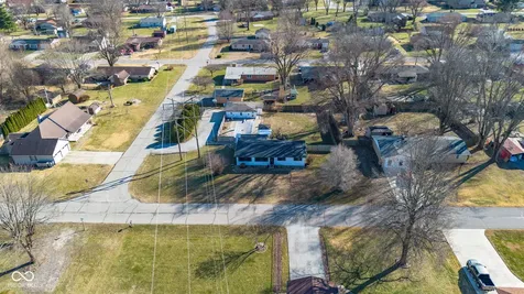 7114 S Midland Avenue Columbus IN 47201