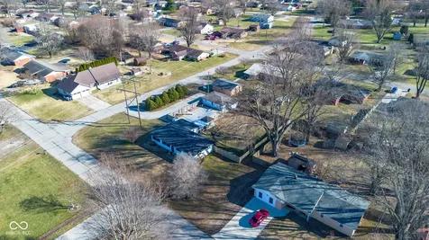 7114 S Midland Avenue Columbus IN 47201