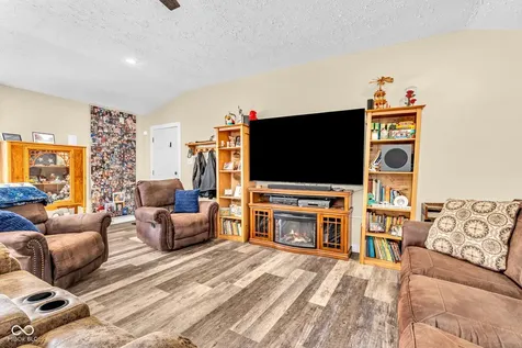 3210 W Kensington Drive Crawfordsville IN 47933