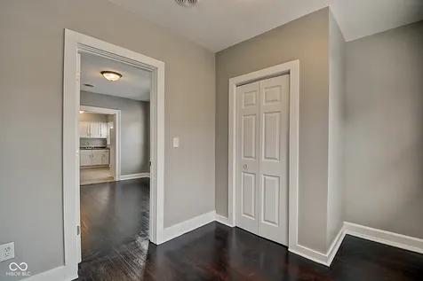412 N Bradley Avenue Indianapolis IN 46201