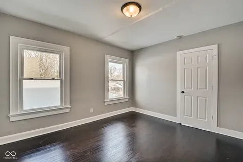 412 N Bradley Avenue Indianapolis IN 46201