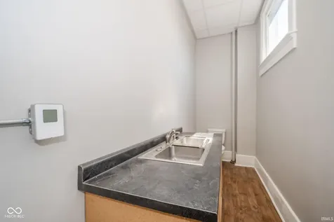 28 N Washington Street Knightstown IN 46148