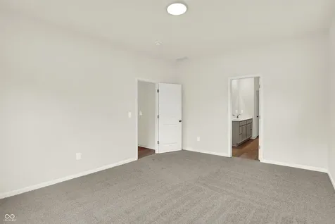 8656 Meadowlands Court Plainfield IN 46168