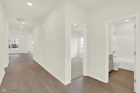 8656 Meadowlands Court Plainfield IN 46168