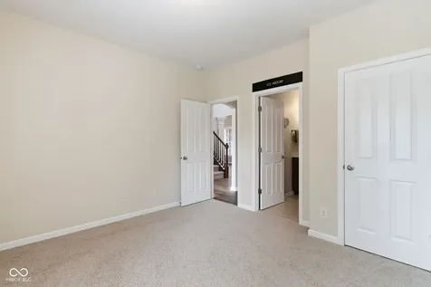 11449 Long Sotton Lane Fishers IN 46037