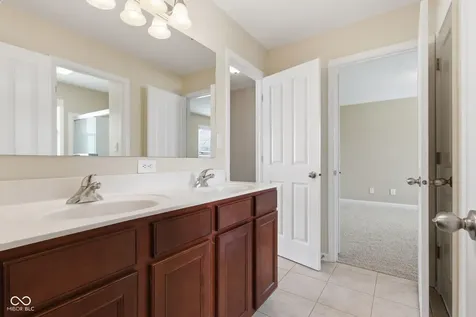 11449 Long Sotton Lane Fishers IN 46037