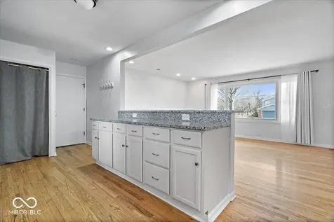 9780 Haverstick Road Carmel IN 46280